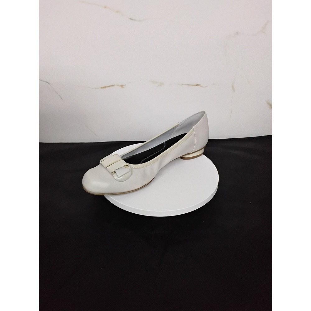 Walking Cradles Rose Petals Mila Flat Cream Leather Bow Low Heel Size 9 SL50